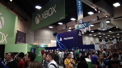 The Xbox One And PlayStation 4 Face-Off On The Comic-Con Show Floor