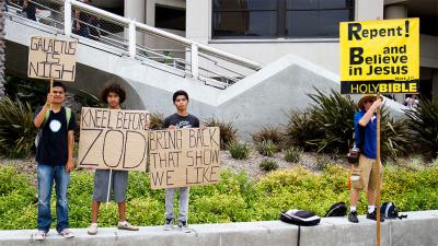 How To Prank A Religious Protestor At Comic-Con