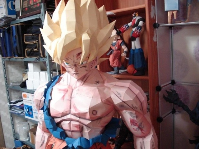 Life-Sized Dragon Ball Z Papercraft Is Over 9000!