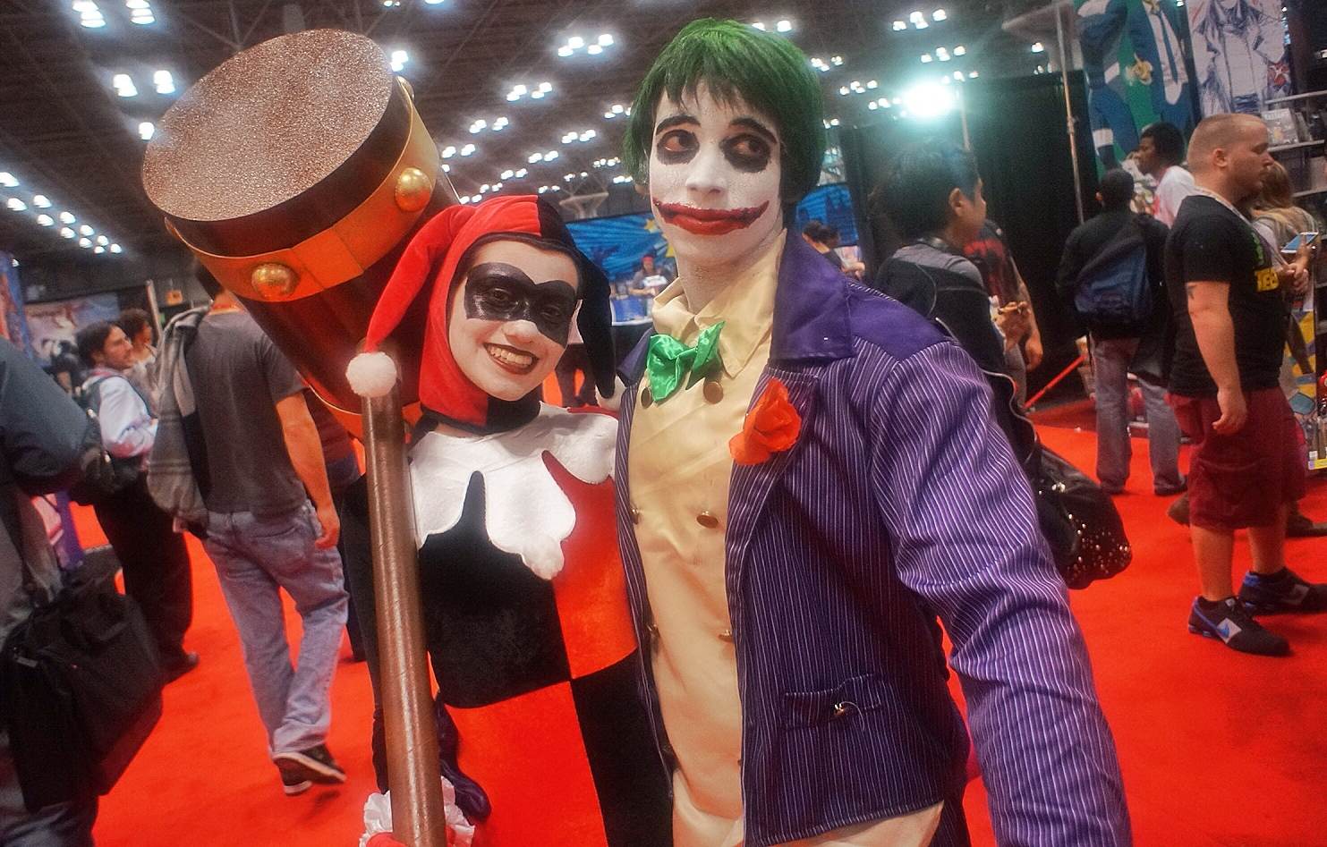 NYCC Cosplay: Baby Hulk, Cranky Zombies And A DC/Marvel Power Couple