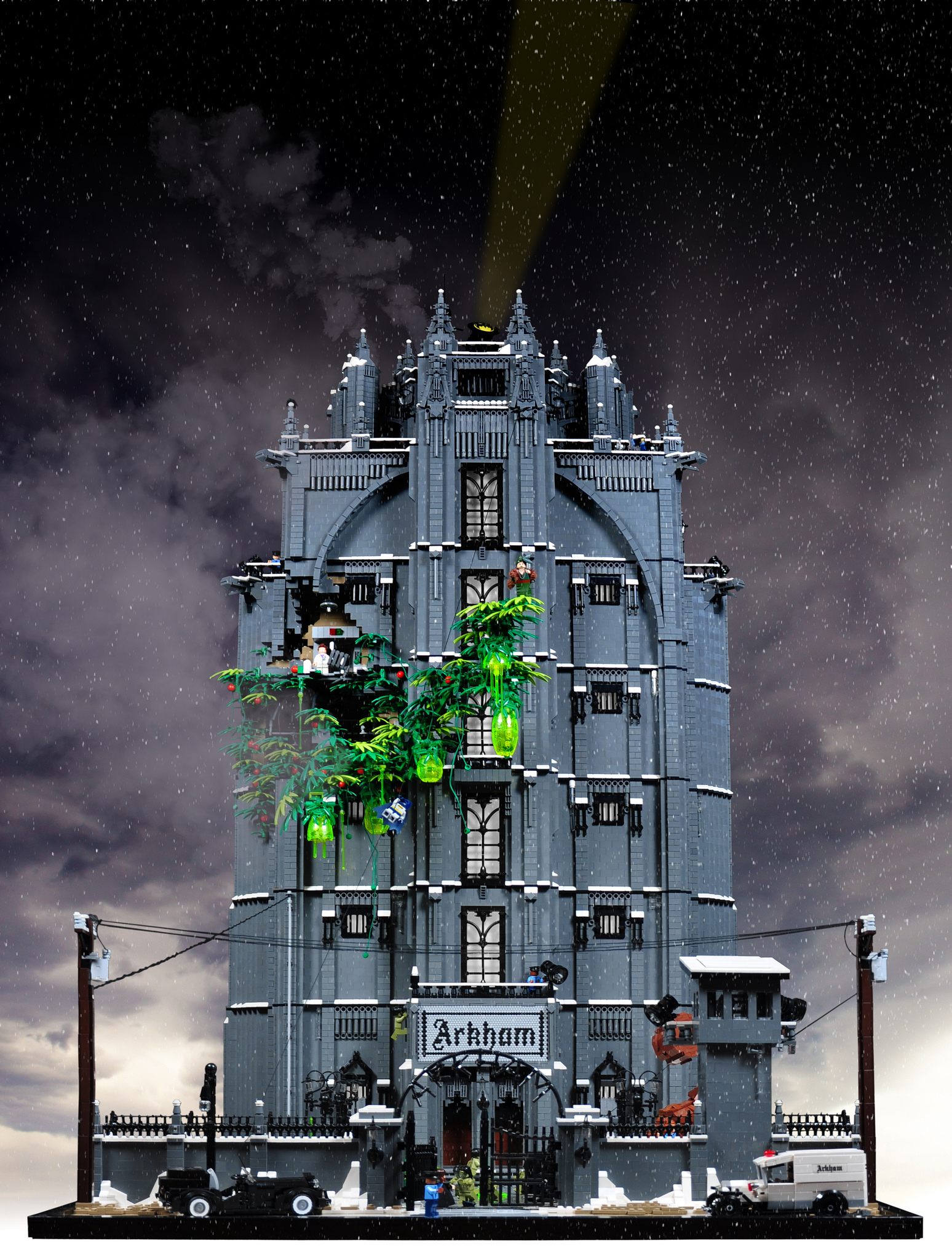 It Took One Year To Make This Criminally Insane LEGO Arkham Asylum