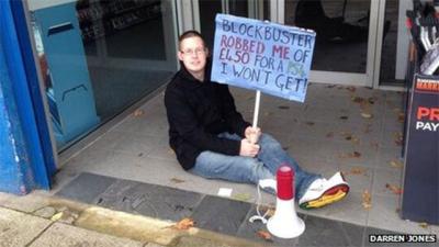 A Guy Had To Protest Outside A Blockbuster To Get A PS4 Refund