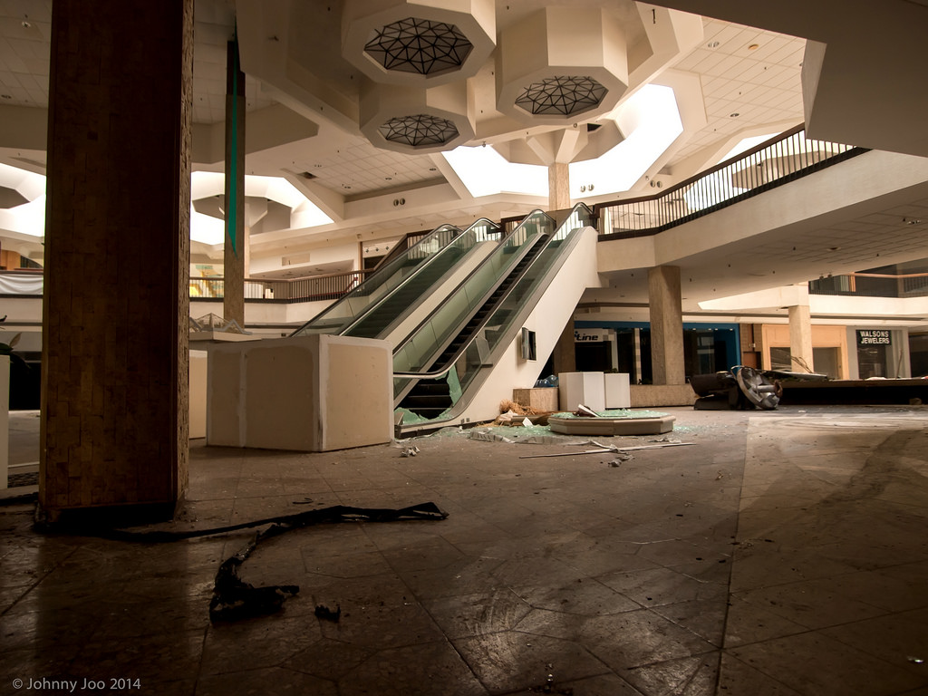 Abandoned Shopping Centres Look Like Sad, Empty Video Games