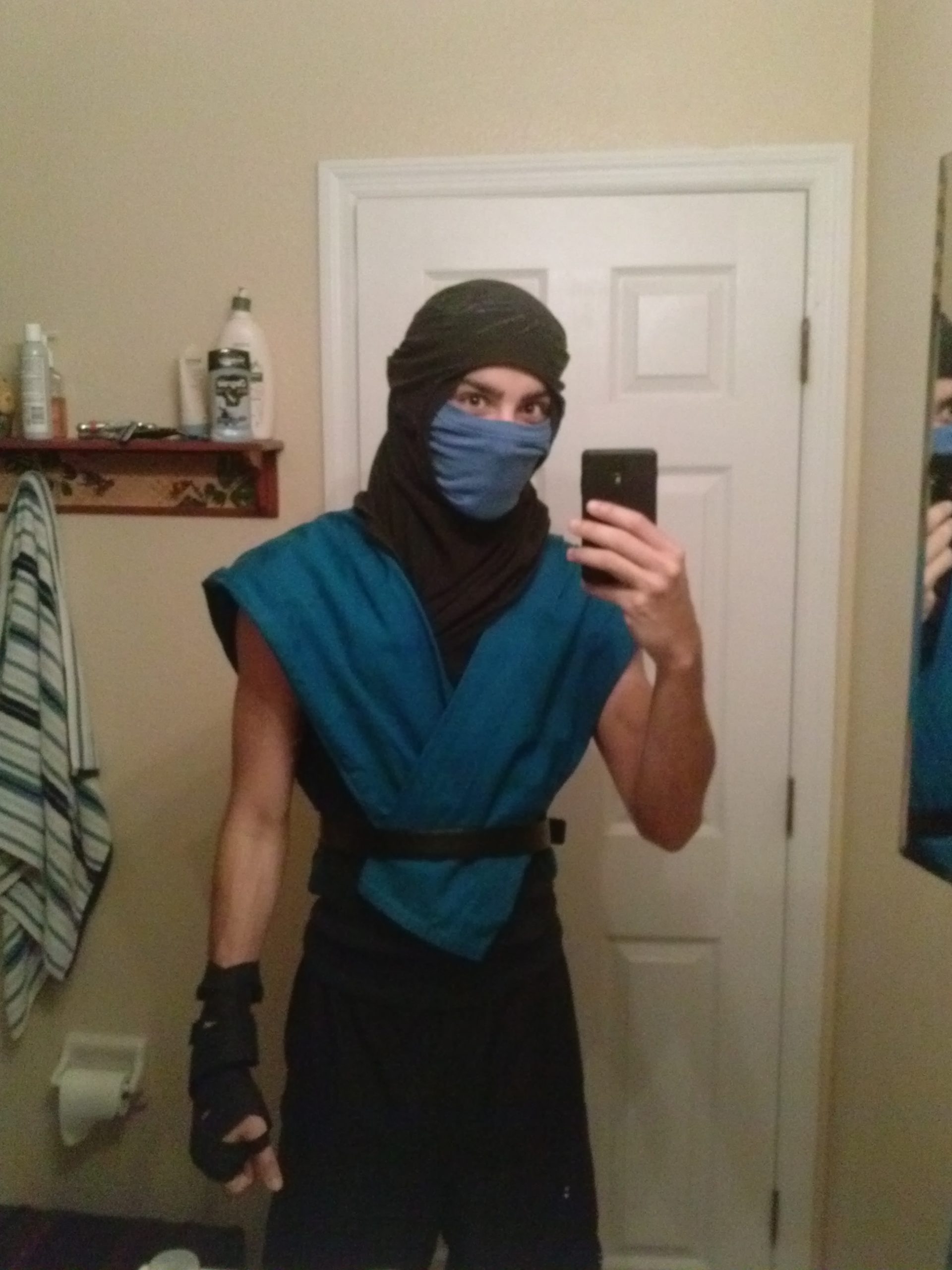 Create Your Own Mortal Kombat Cosplay With This One Weird Trick