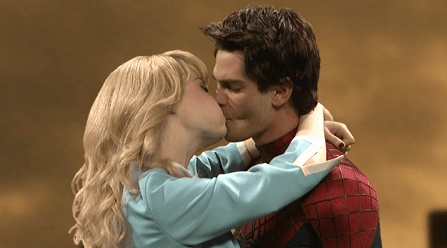 Learn How To Kiss With Spider-Man And Gwen Stacy