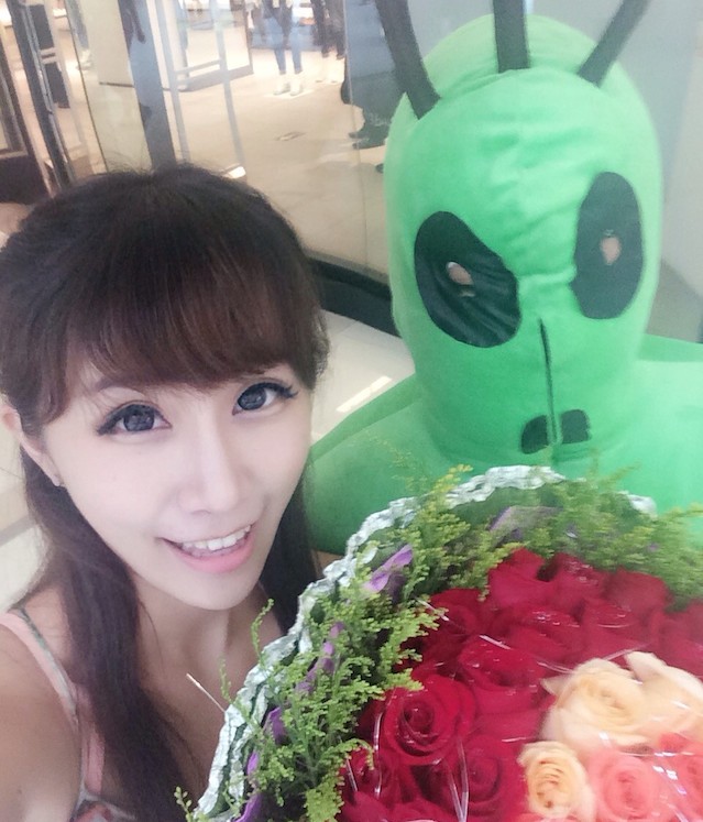 Cactuar Proposes To Girlfriend