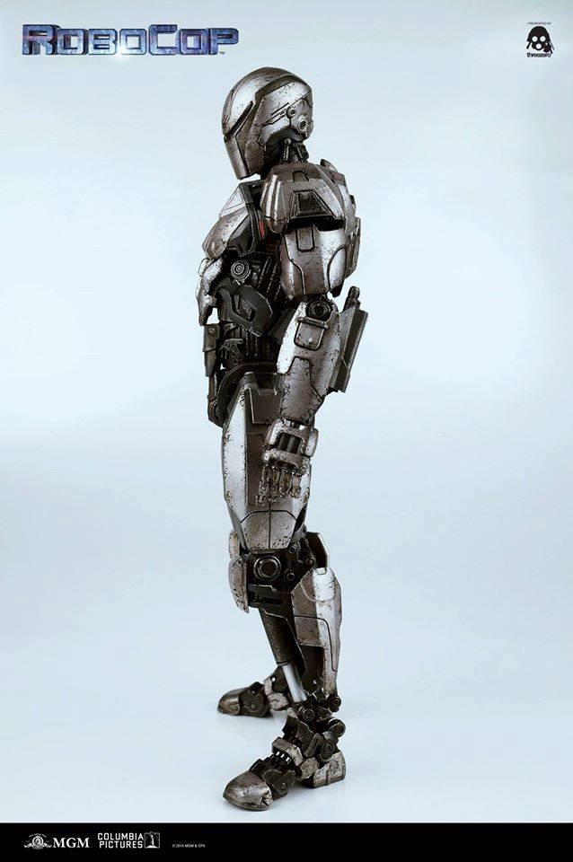 Super-Articulated Robocop EM-208 Action Figure