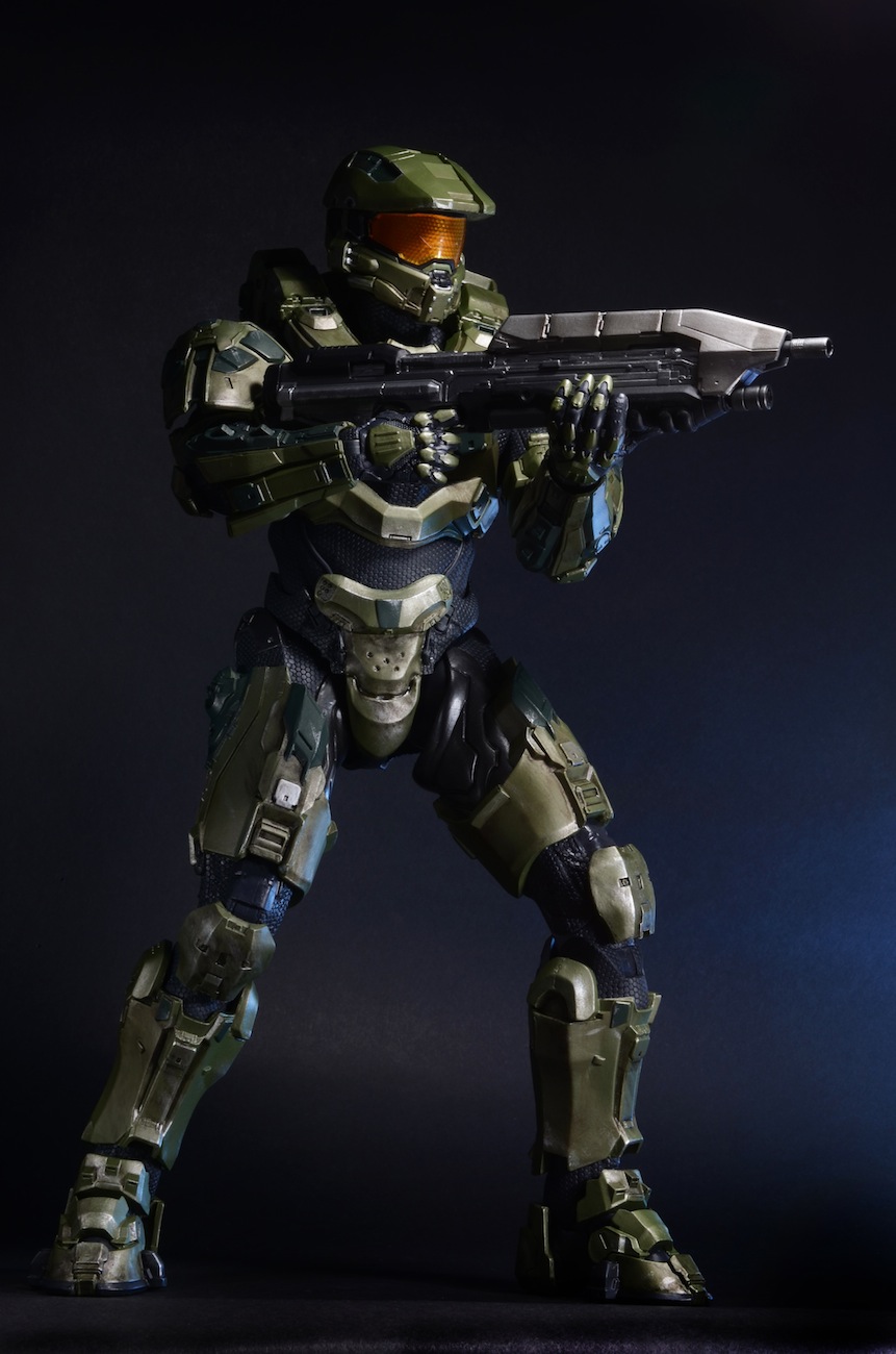 Deluxe 18-Inch Master Chief Action Figure