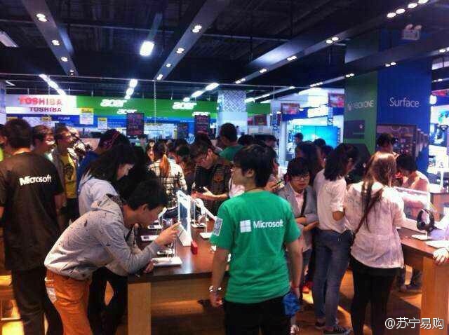 People In China Actually Lined Up For The Xbox One