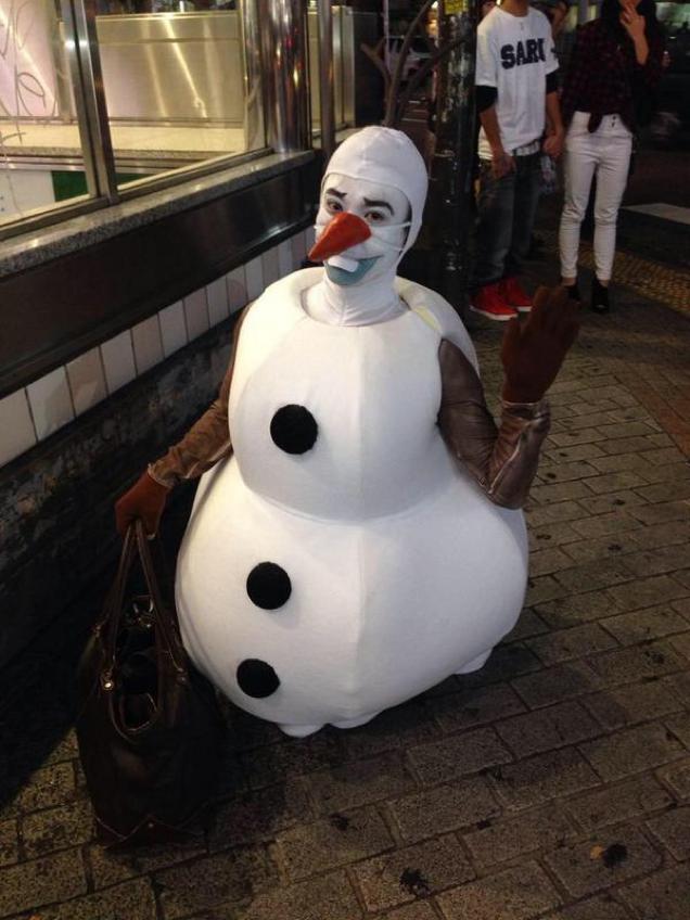 Olaf From Frozen Hanging Out In Tokyo