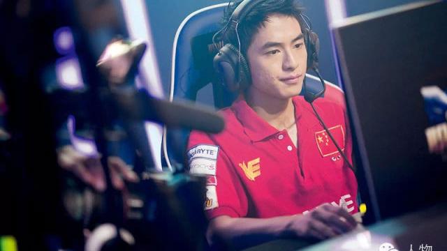 League Of Legends Player Retires, Goes From $40k A Year To $800k