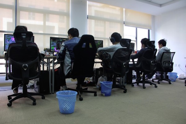 Pro-Gaming Team Opens E-Sports Training Centre In Shanghai