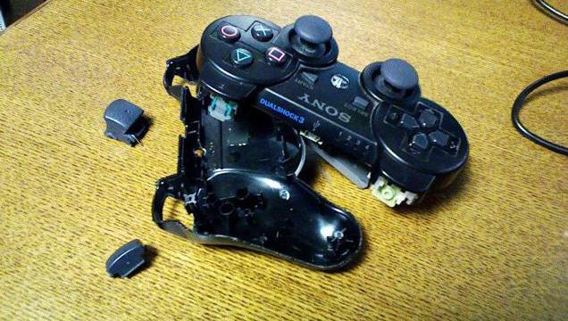 Controllers Thrown And Busted By Angry People
