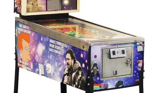 Pinball Game Made Out Of All The Internet Memes