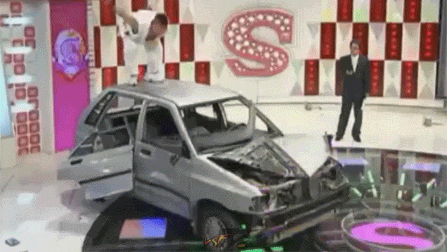 People Destroying Cars Like In Street Fighter. Sort Of.