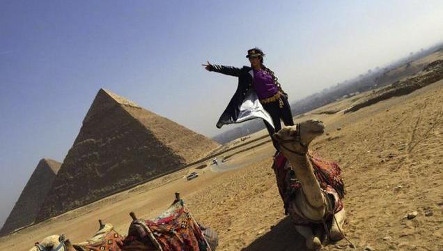 The Pyramids Make For A Great Cosplay Location