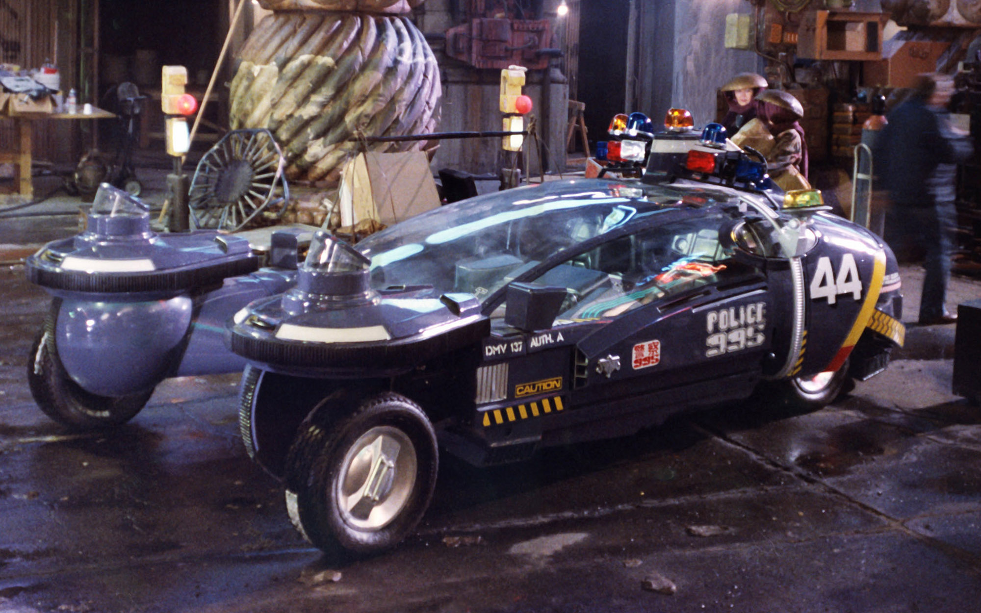 142 Beautiful Photos Of Blade Runner’s Model Cars, Buildings