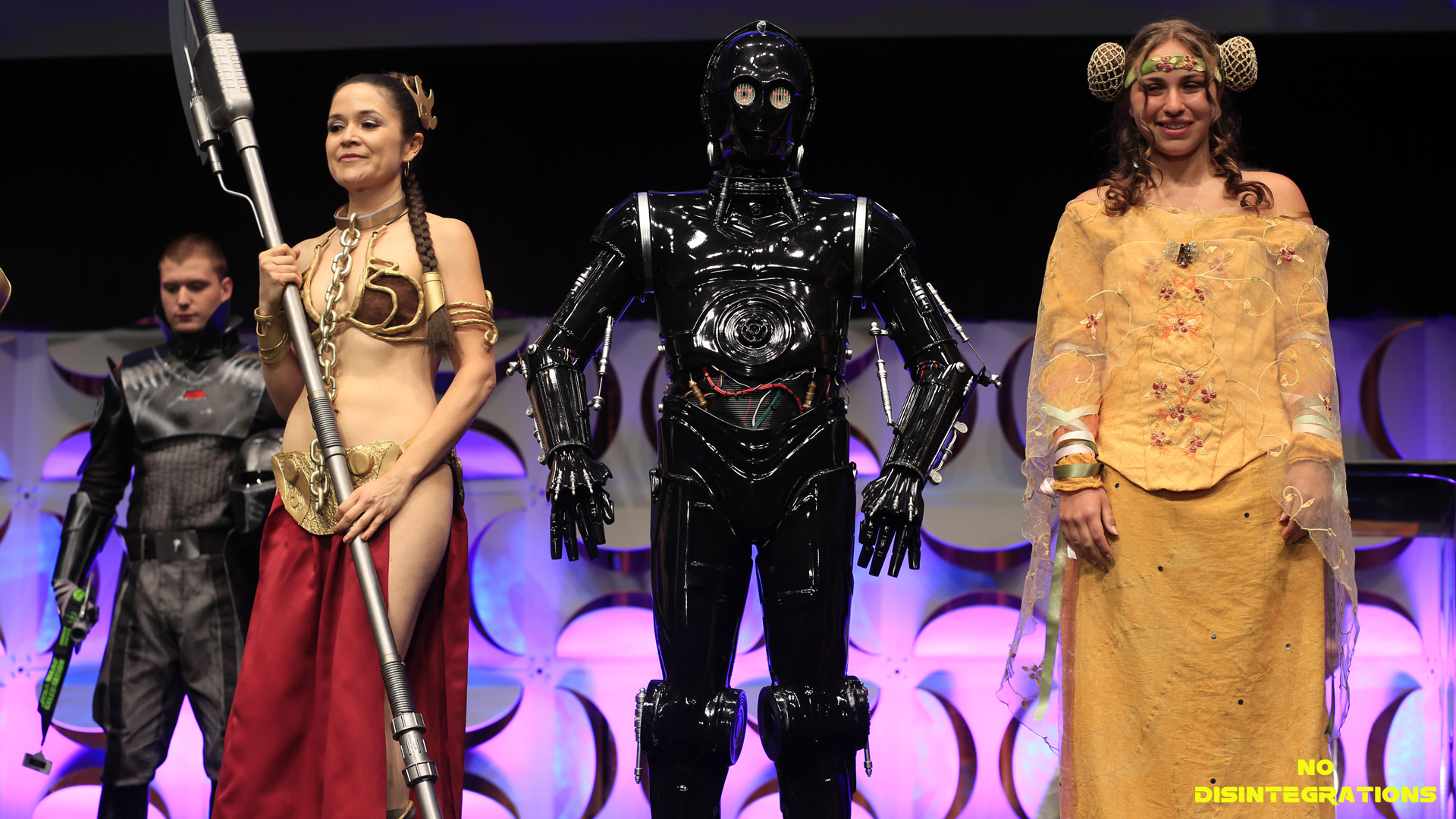 So Many Mandalorian Mercs At Star Wars Celebration 2015