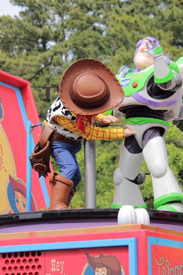 The Time Woody Reached In Buzz Lightyear’s Crotch
