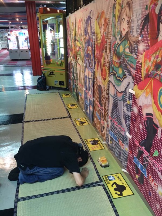 Arcade Creates Area For Worshipping Anime Girls