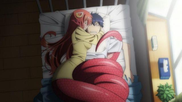 Apparently, This Is The Longest Hug Pillow In The World