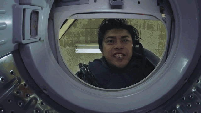 Japanese Commercial Says, ‘Screw Laundry, Play Destiny!’