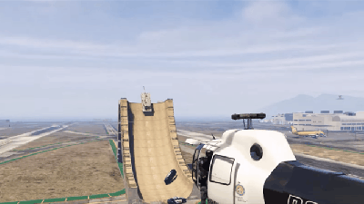 GTA V Tank Is Like, Nope, Not Gonna Catch Me
