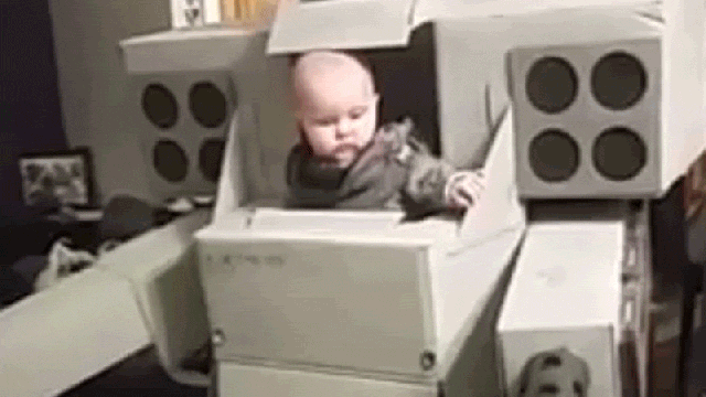 Cool Dad Puts His Kid In Command Of Cardboard MechWarrior