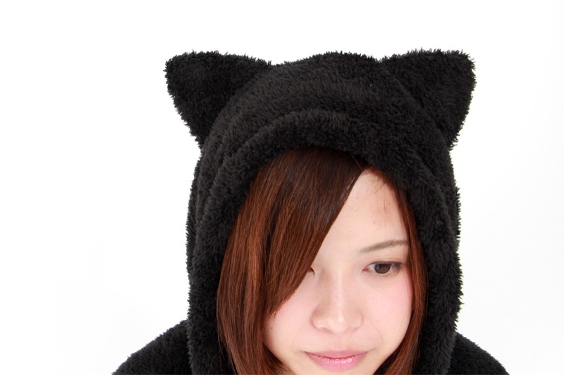 Carry Your Cat With This Fluffy Neko Suit