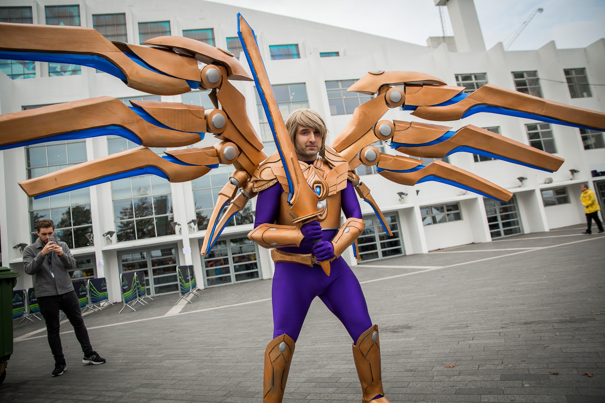 These Mechanised League Of Legends Wings Are This Man’s First Cosplay