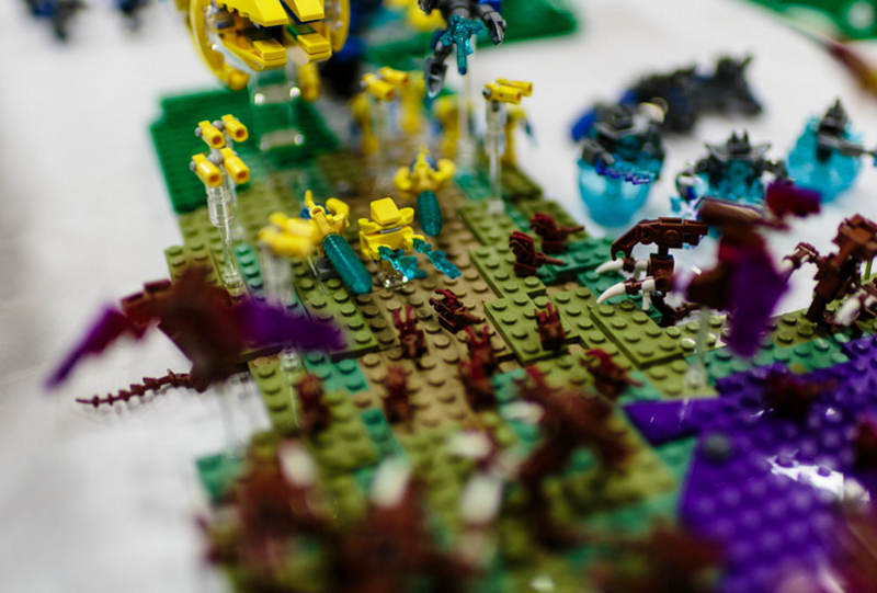 LEGO StarCraft Base Needs No Pylons