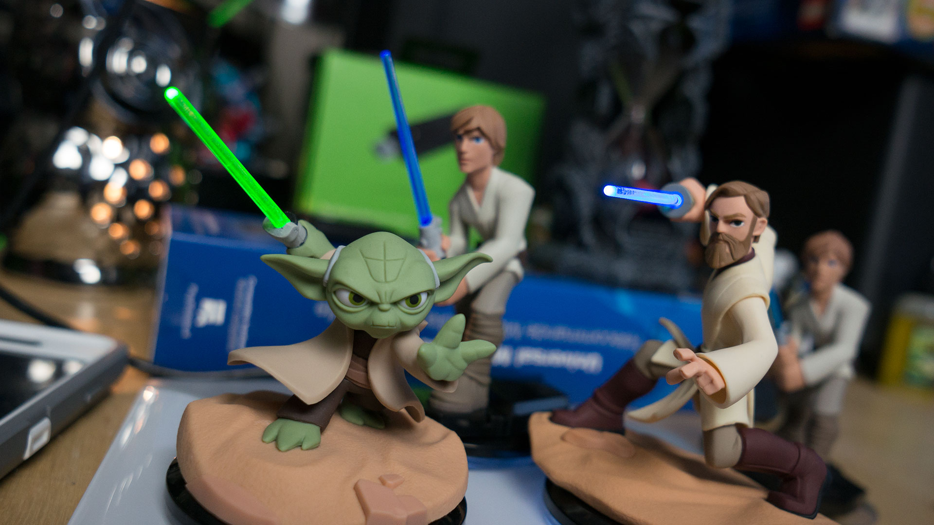 Disney Releases The Coolest Star Wars Infinity Figures In The Most Annoying Way Possible