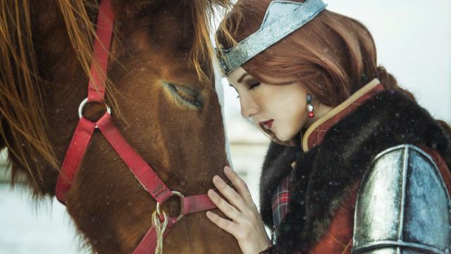 This Witcher 3 Cosplay Comes Complete With Horse