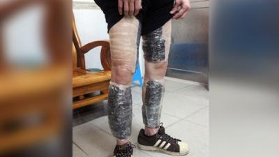 Smuggler Caught With 9000 Memory Cards Taped To His Legs