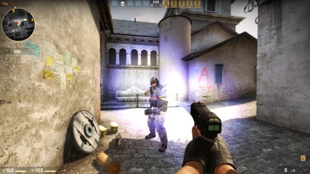 Pro Counter-Strike Team Wins Round Using Only Tasers, The Game’s Riskiest Weapon