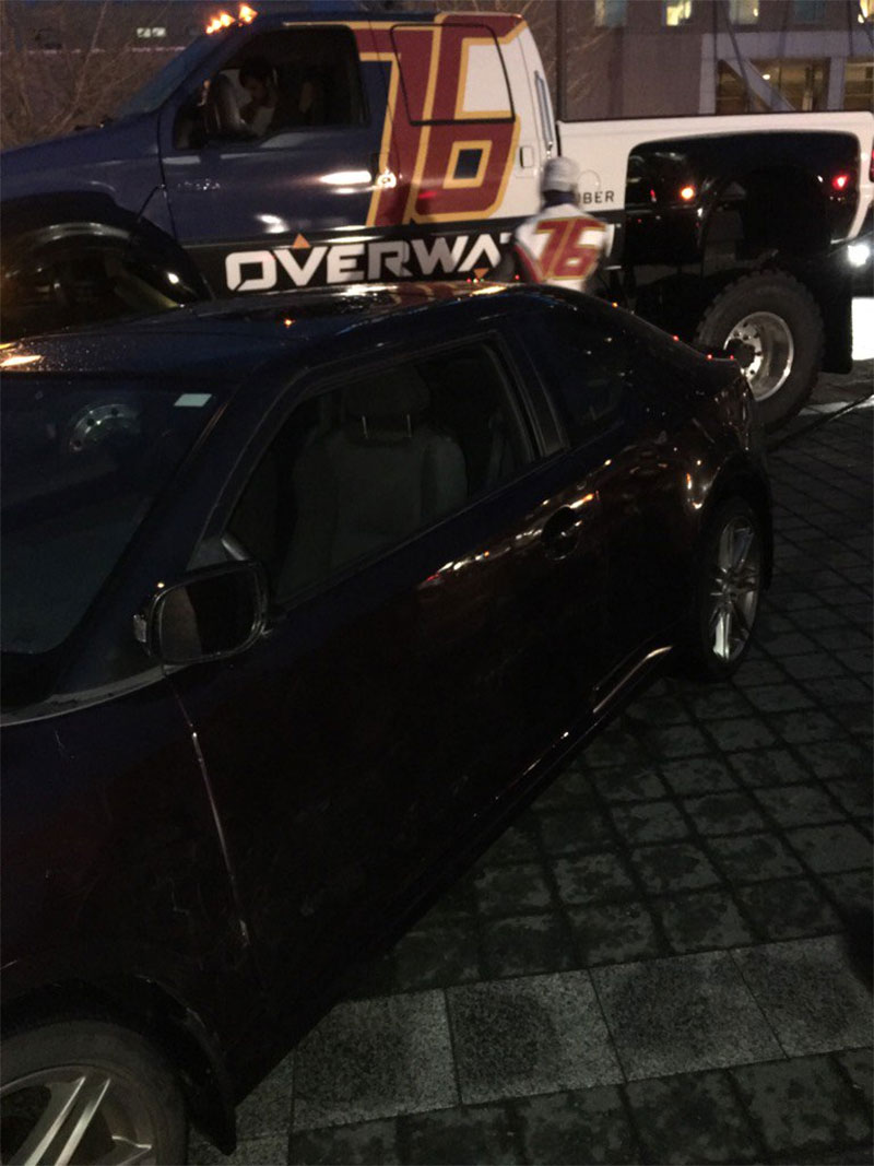Overwatch Ford S650 Supertruck Hits A Car At PAX East