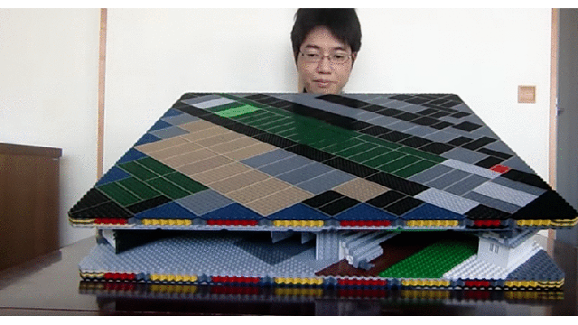 Dude Makes Pop-Up Castle Out Of LEGO 