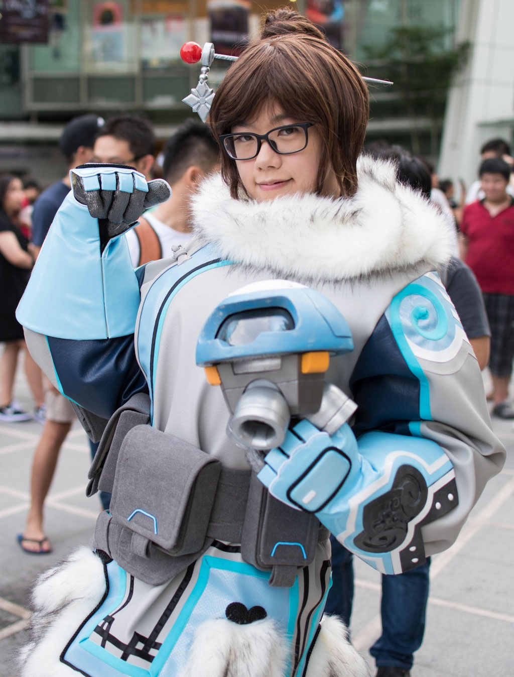 Some A-Mei-Zing Overwatch Cosplay