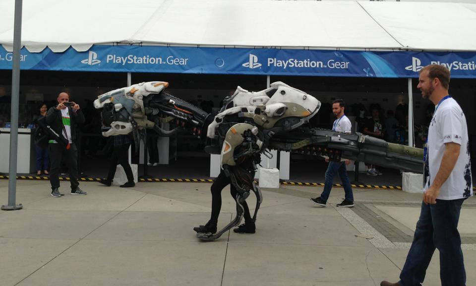 Robot Dinosaur Cosplay Was One Of The Stars Of E3