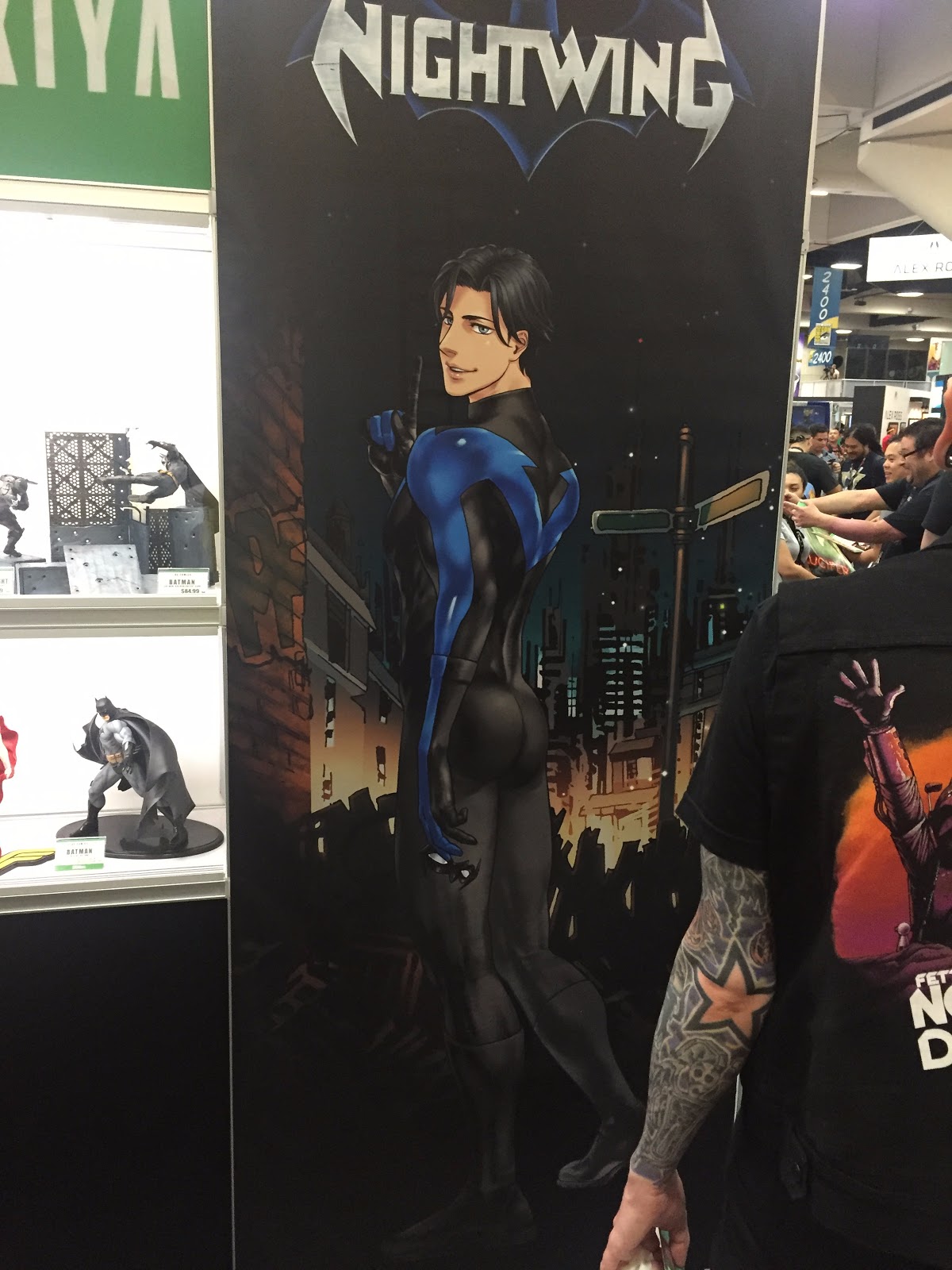 There’s Going To Be A Statue Dedicated To Nightwing’s Sweet, Tight Arse