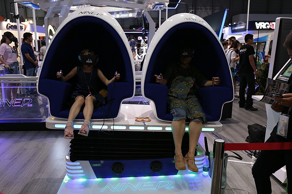 Chinese VR Machine Looks Like It Will Make You Sick