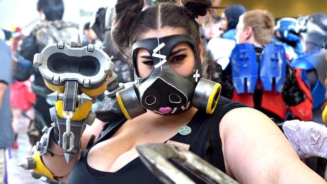 Women Rocked Overwatch Cosplay At Baltimore’s Otakon