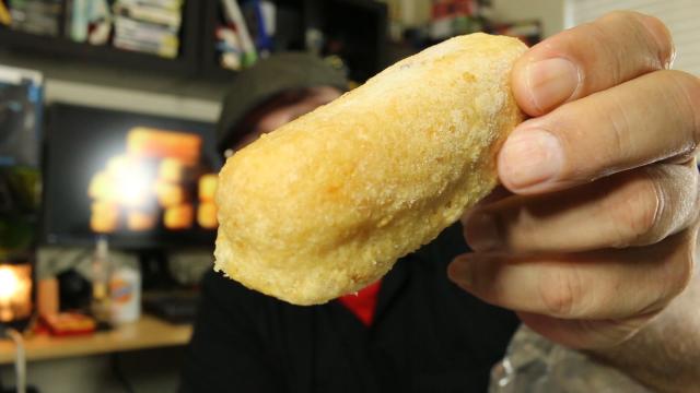 Snacktaku Cooks And Eats Hostess Deep Fried Twinkies