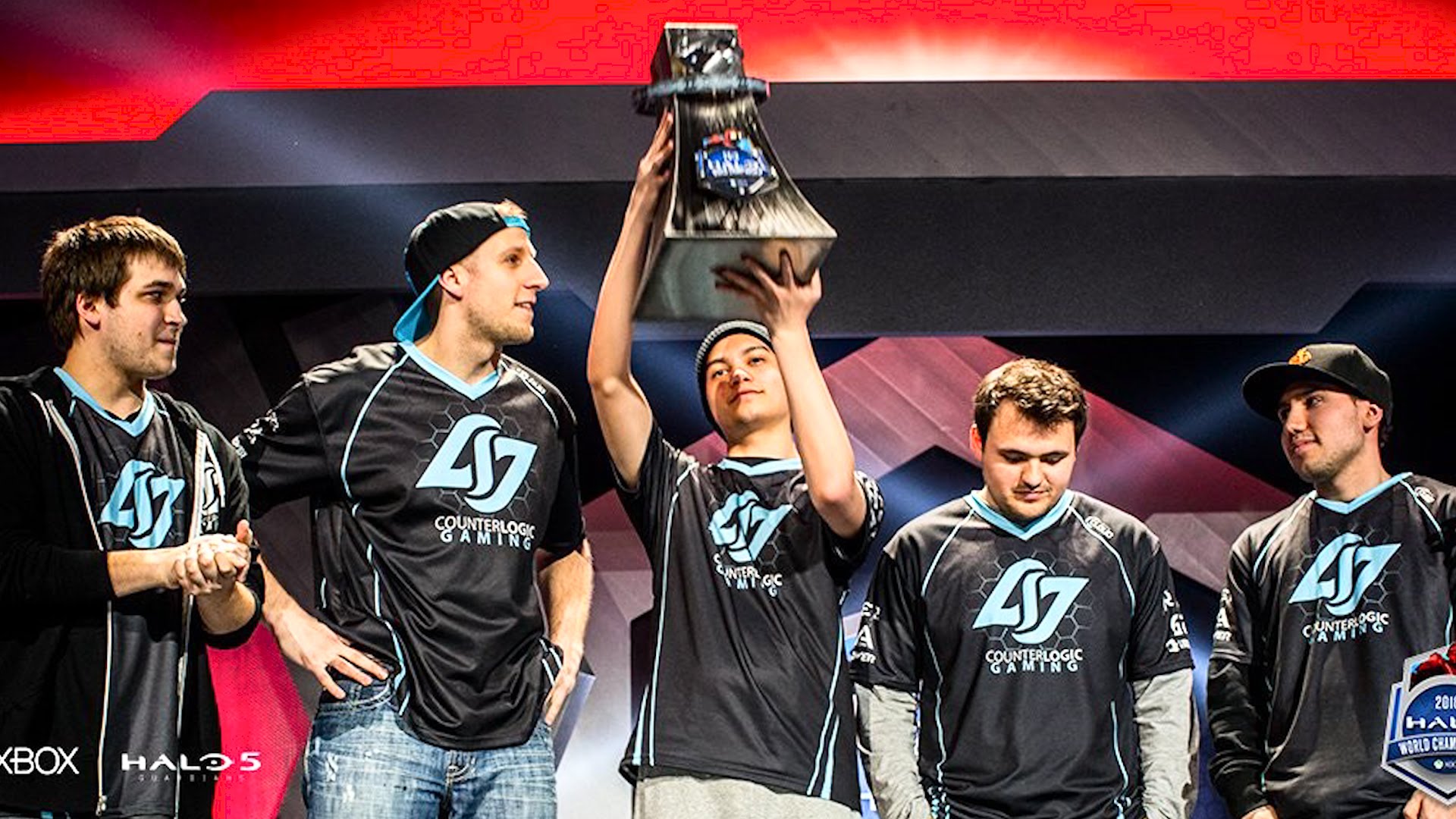 Struggling Halo Team Replaces Players With Last Year’s Champions
