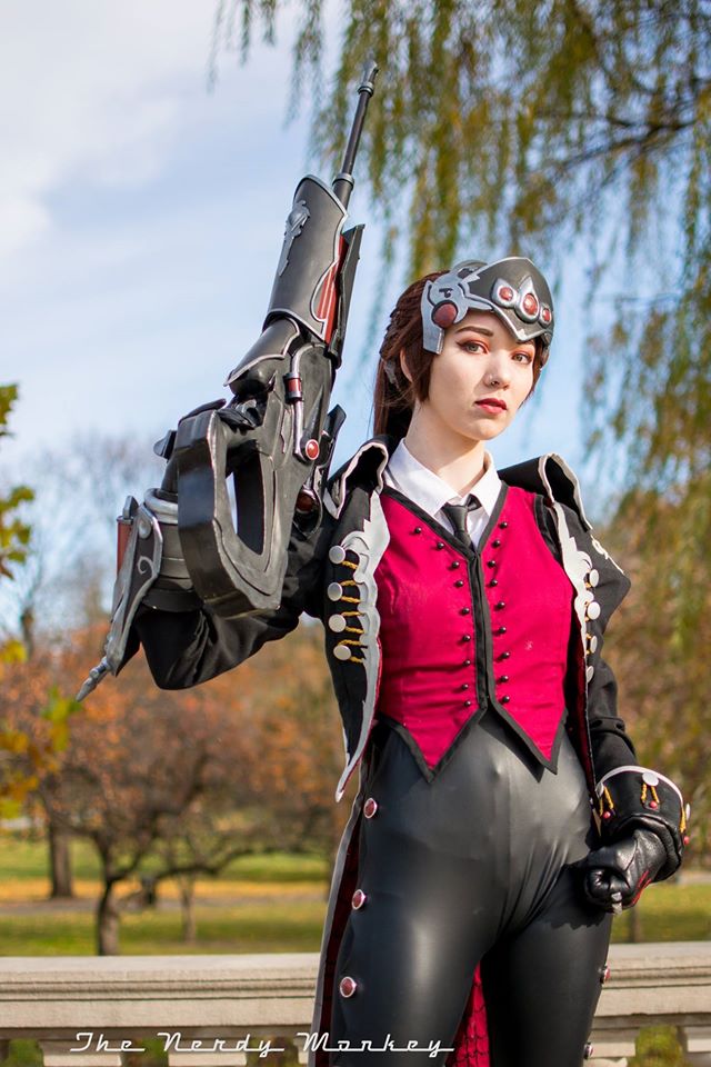 No One Can Hide From This Widowmaker Cosplay’s Sights