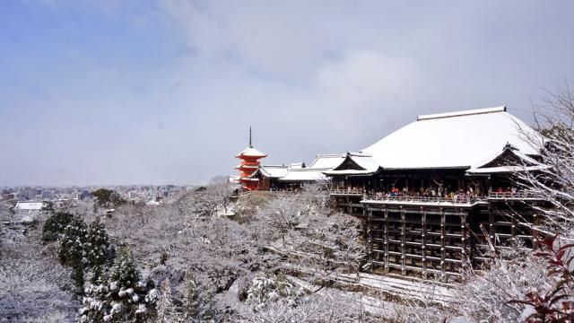 Snow Makes Kyoto Even More Beautiful
