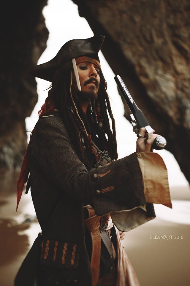 Pirates Of The Caribbean Cosplay Gets It 100% Right