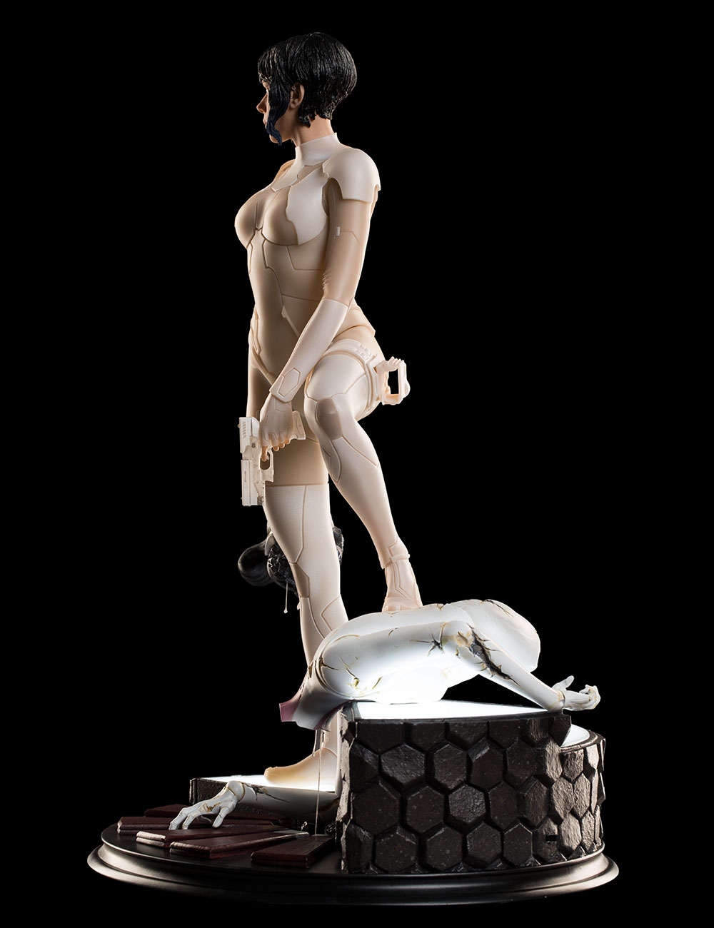 The Ghost In The Shell Movie Has Some Very Expensive Statues