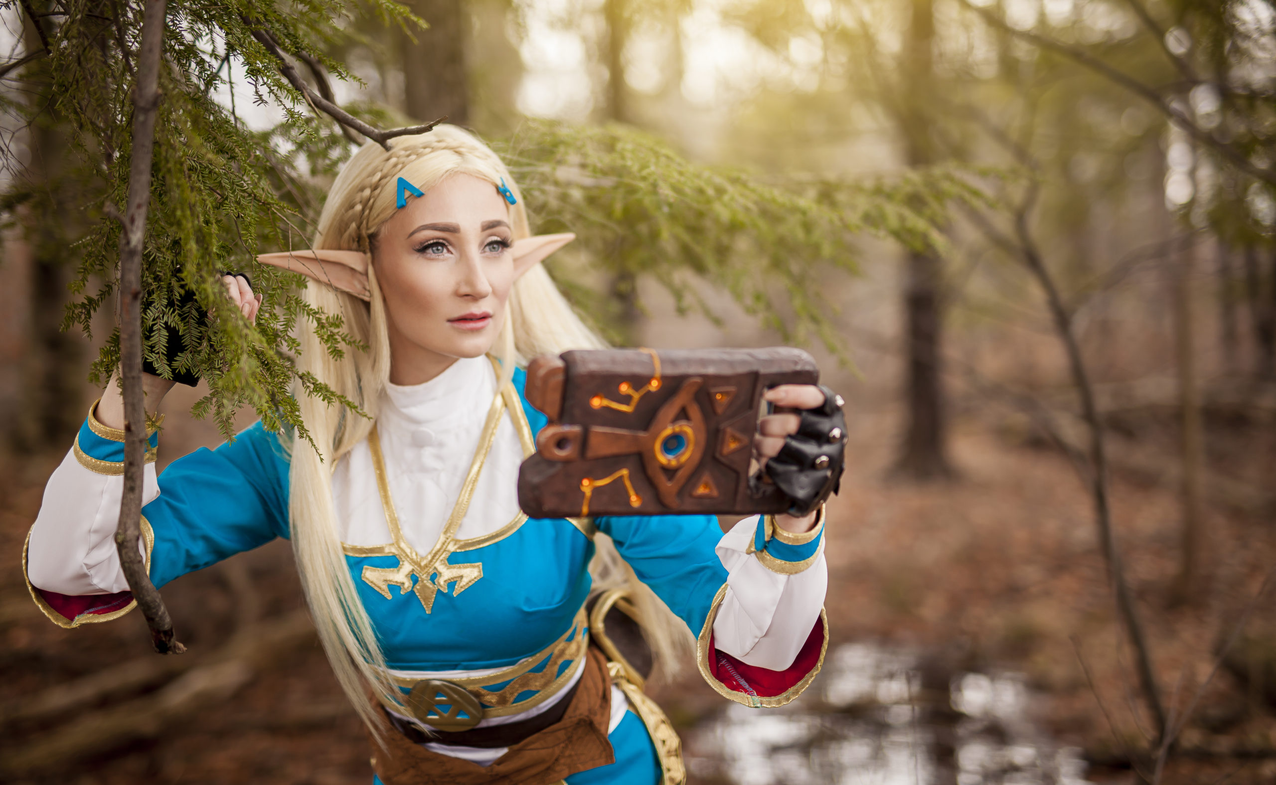 Here Comes The Zelda: Breath Of The Wild Cosplay