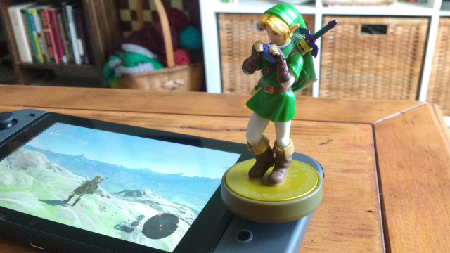 Zelda: Breath Of The Wild Players Are Tricking Amiibos To Grind For Rare Loot